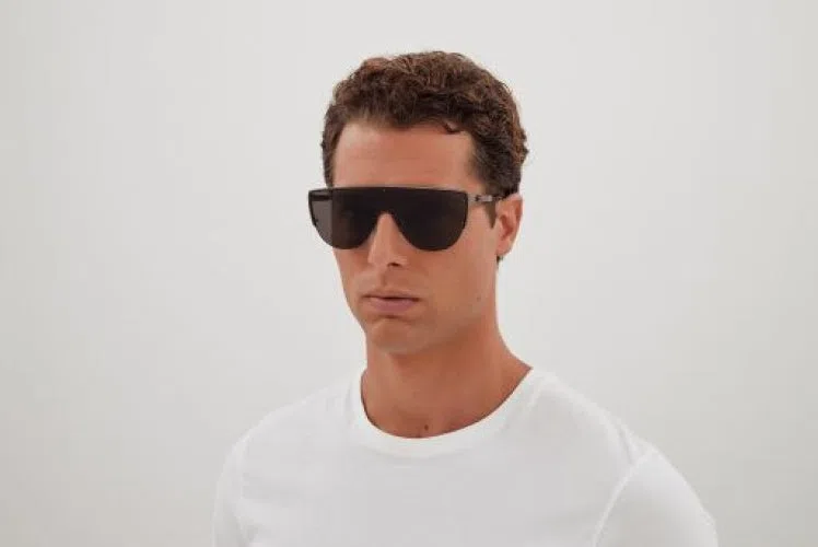 Alexander McQueen AM0457S Sunglasses - view 4